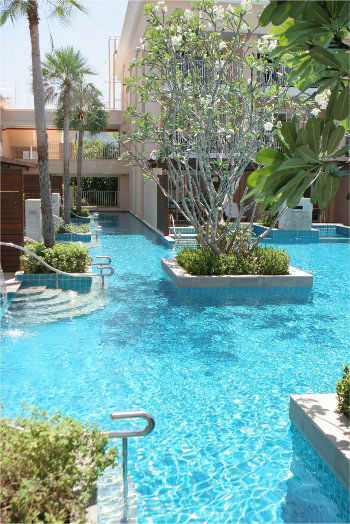 Reduce Swimming Pool Maintenance with Hexahedron 999 Vortex Water Technololgy